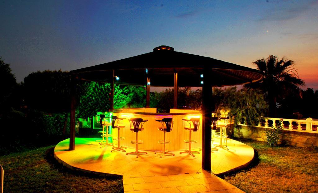 Royal Palace Kusadasi Hotel Ngoại thất bức ảnh